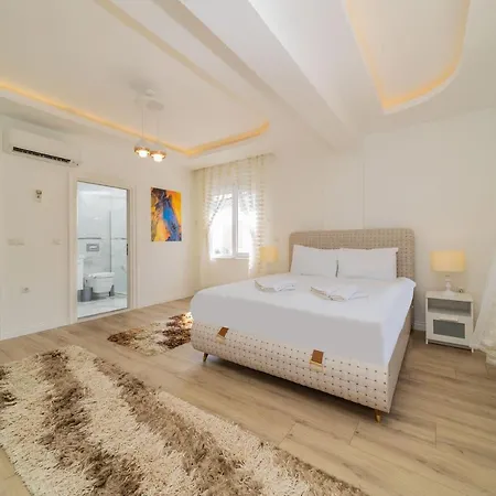 Great With Pool Hammam And Sauna In Antalya